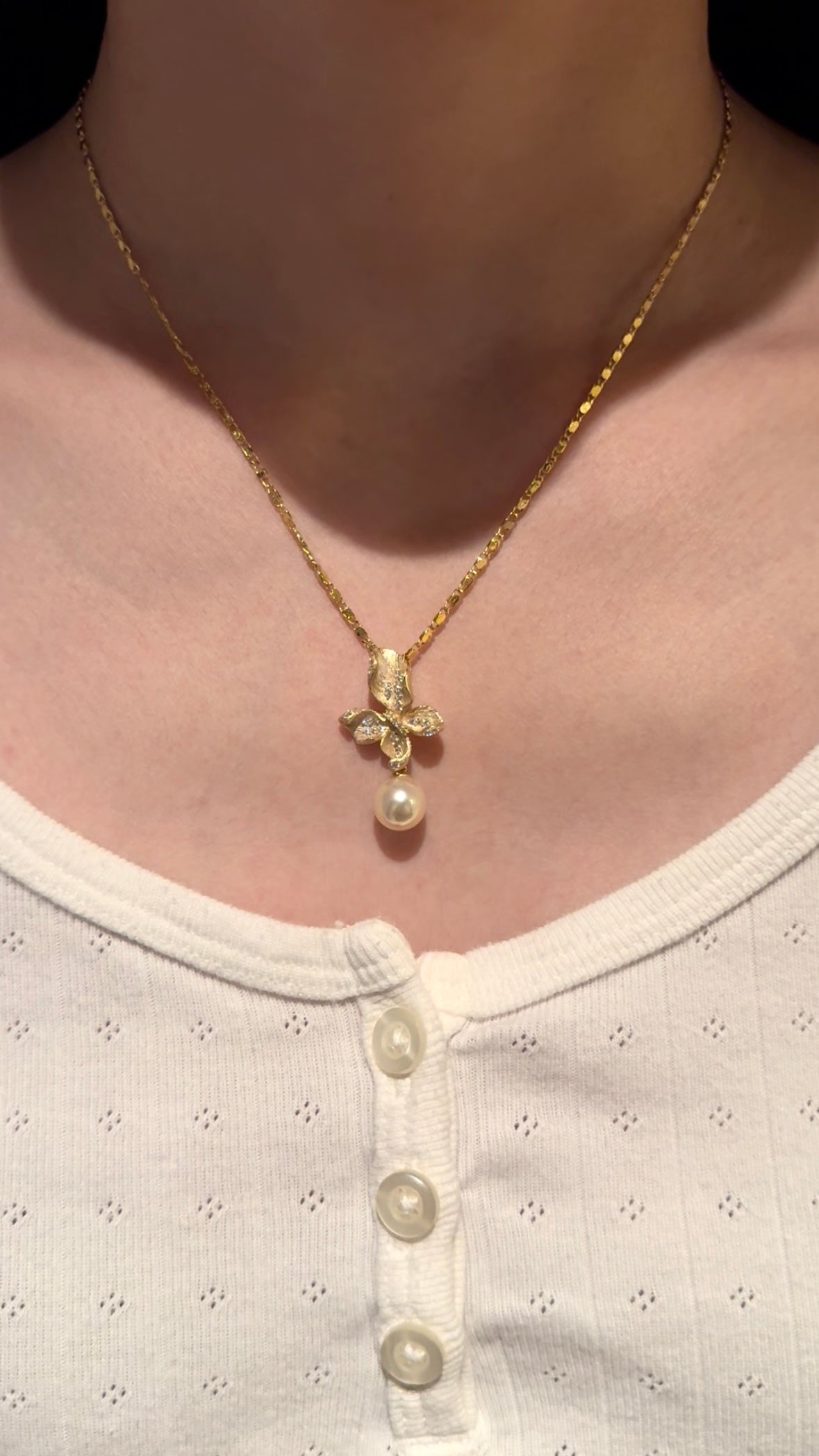 8.5 mm Akoya pearl Bloom Pendant